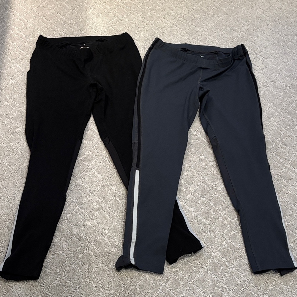Bundle of Old Navy Women’s Black and Dark Gray Active Leggings